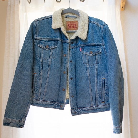 Levi’s Sherpa Trucker Jacket